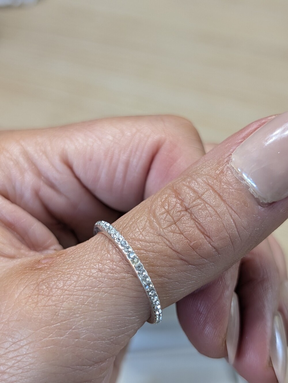 Beautiful Silver Eternity Band Ring Like New Size 7 - Picture 6 of 8